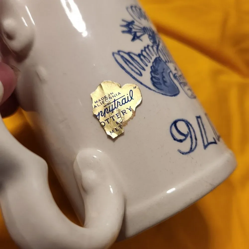 Vintage poppytrail CA pottery mug